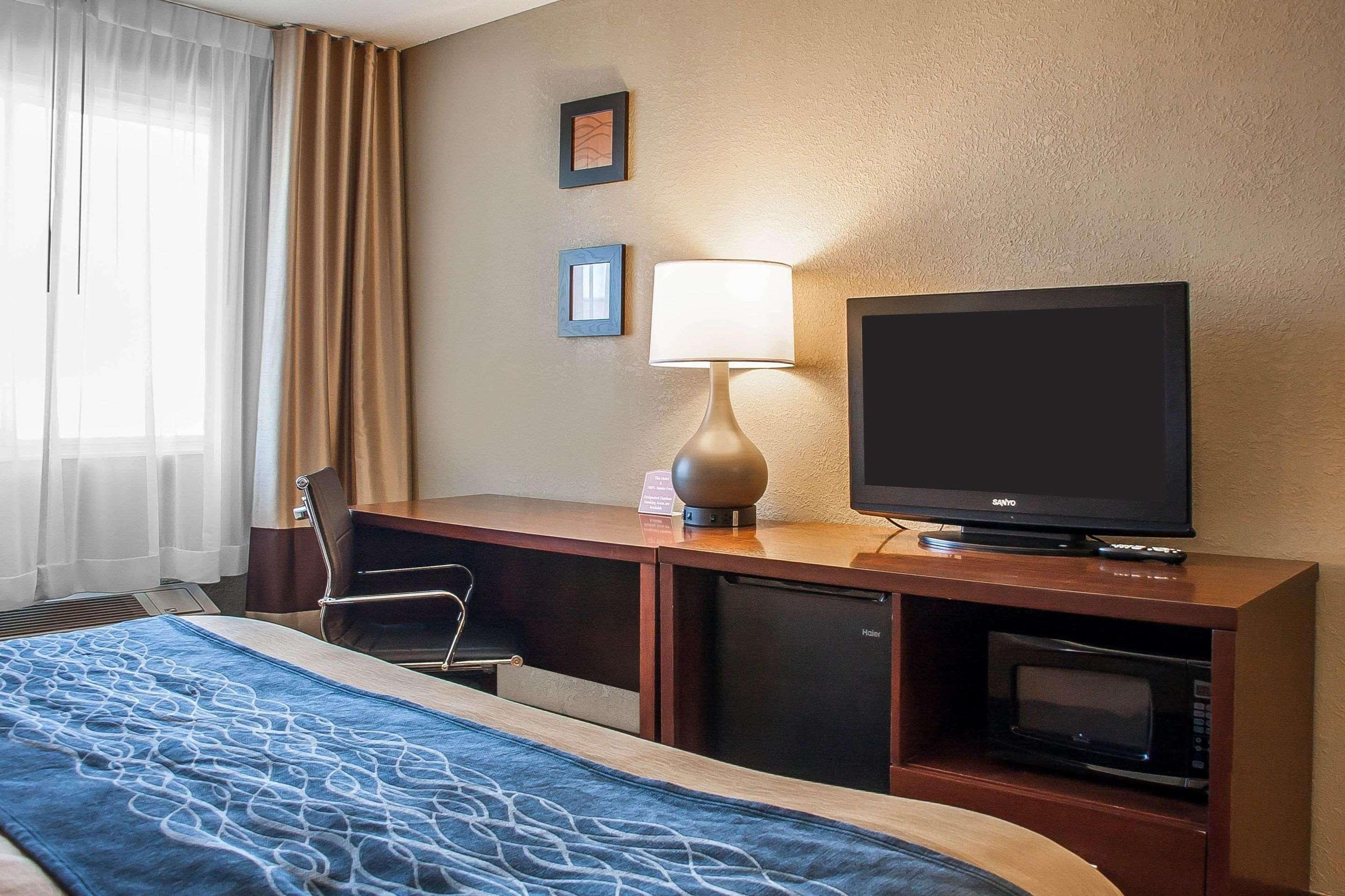 Comfort Inn Fergus Falls Eksteriør bilde